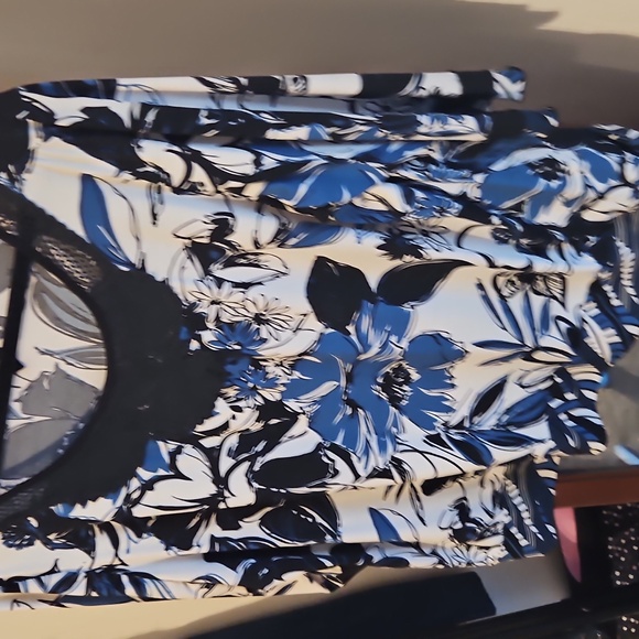 Blouse‎ - Picture 5 of 6